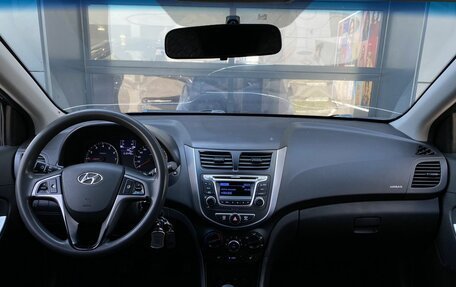 Hyundai Solaris II рестайлинг, 2016 год, 519 000 рублей, 11 фотография