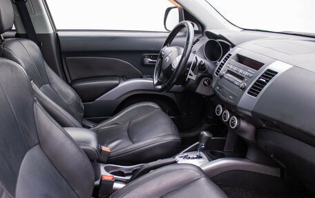Mitsubishi Outlander III рестайлинг 3, 2008 год, 960 000 рублей, 10 фотография