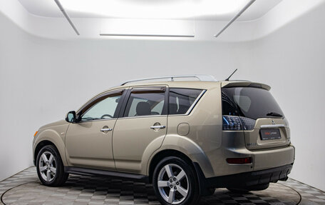Mitsubishi Outlander III рестайлинг 3, 2008 год, 960 000 рублей, 8 фотография