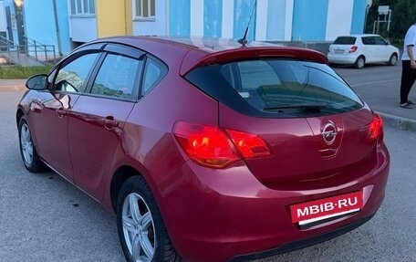 Opel Astra J, 2010 год, 550 000 рублей, 4 фотография