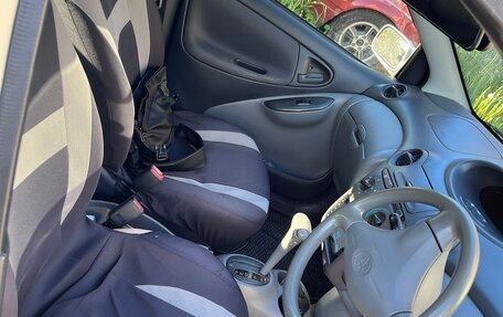 Toyota Vitz, 2001 год, 280 000 рублей, 12 фотография