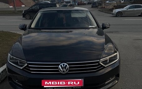 Volkswagen Passat B8 рестайлинг, 2017 год, 2 450 000 рублей, 3 фотография