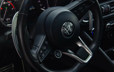 Alfa Romeo Giulia II, 2021 год, 3 750 000 рублей, 20 фотография