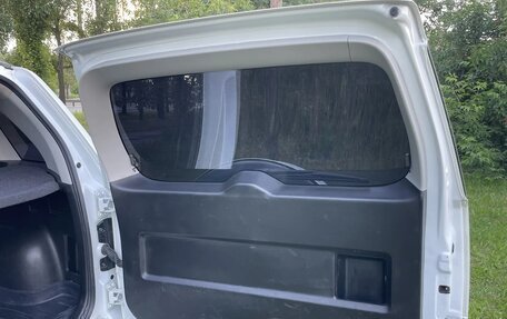 Suzuki Grand Vitara, 2010 год, 1 249 000 рублей, 19 фотография