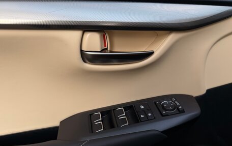 Lexus NX I, 2020 год, 4 500 000 рублей, 30 фотография
