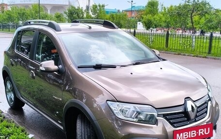 Renault Sandero II рестайлинг, 2021 год, 1 600 000 рублей, 2 фотография