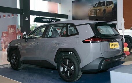 Toyota RAV4, 2026 год, 4 599 000 рублей, 4 фотография