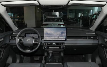 Toyota RAV4, 2026 год, 4 599 000 рублей, 6 фотография