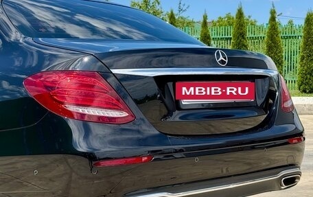 Mercedes-Benz E-Класс, 2016 год, 3 100 000 рублей, 5 фотография