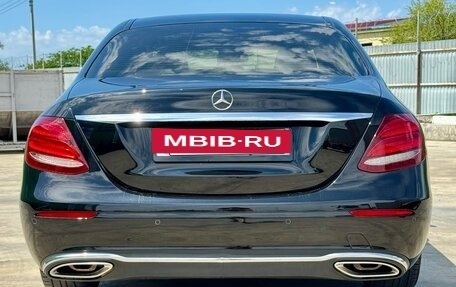 Mercedes-Benz E-Класс, 2016 год, 3 100 000 рублей, 4 фотография