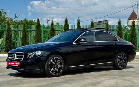 Mercedes-Benz E-Класс, 2016 год, 3 100 000 рублей, 15 фотография