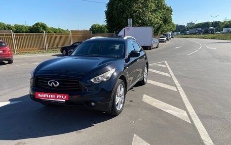 Infiniti FX II, 2011 год, 1 700 000 рублей, 3 фотография