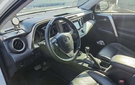Toyota RAV4, 2016 год, 2 200 000 рублей, 5 фотография