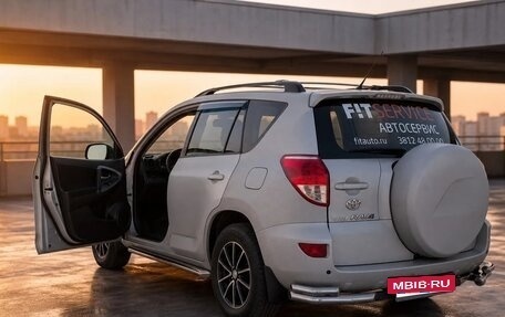 Toyota RAV4, 2007 год, 1 300 000 рублей, 25 фотография