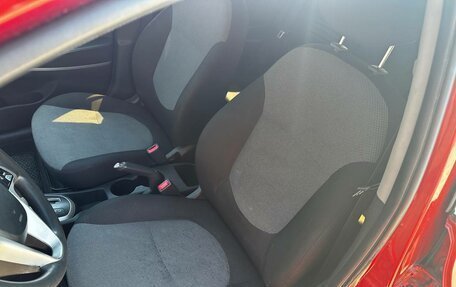 Hyundai Solaris II рестайлинг, 2013 год, 850 000 рублей, 20 фотография