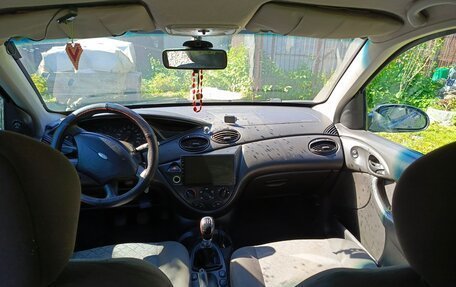 Ford Focus IV, 2001 год, 110 000 рублей, 12 фотография
