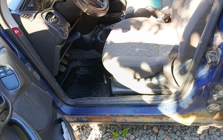 Ford Focus IV, 2001 год, 110 000 рублей, 26 фотография