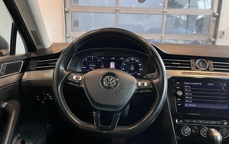 Volkswagen Passat B8 рестайлинг, 2018 год, 1 845 000 рублей, 10 фотография