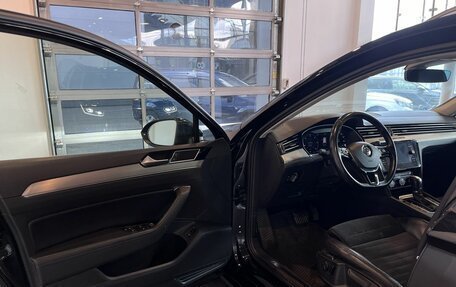 Volkswagen Passat B8 рестайлинг, 2018 год, 1 845 000 рублей, 19 фотография