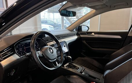 Volkswagen Passat B8 рестайлинг, 2018 год, 1 845 000 рублей, 21 фотография
