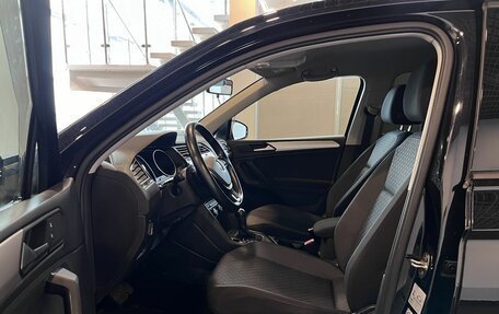 Volkswagen Tiguan II, 2020 год, 2 445 000 рублей, 16 фотография
