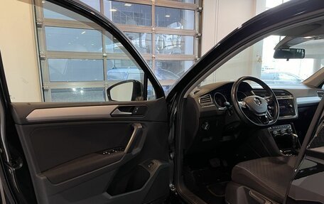 Volkswagen Tiguan II, 2020 год, 2 445 000 рублей, 21 фотография