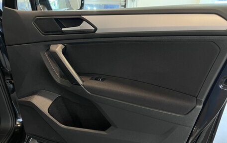 Volkswagen Tiguan II, 2020 год, 2 445 000 рублей, 28 фотография