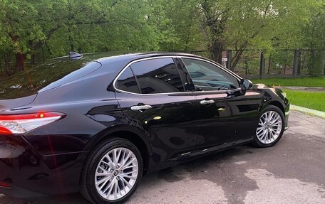 Toyota Camry, 2020 год, 2 550 000 рублей, 14 фотография