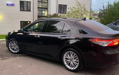 Toyota Camry, 2020 год, 2 550 000 рублей, 13 фотография