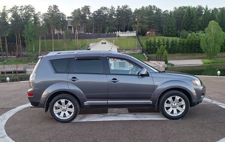 Mitsubishi Outlander III рестайлинг 3, 2008 год, 1 300 000 рублей, 4 фотография