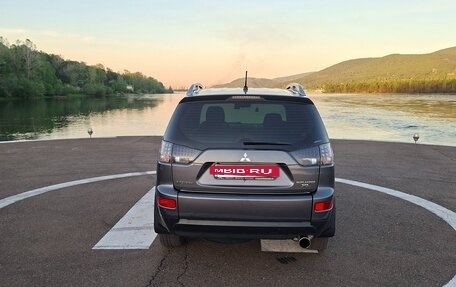 Mitsubishi Outlander III рестайлинг 3, 2008 год, 1 300 000 рублей, 6 фотография