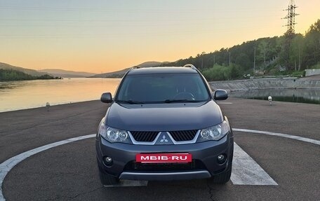 Mitsubishi Outlander III рестайлинг 3, 2008 год, 1 300 000 рублей, 2 фотография