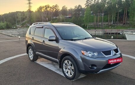 Mitsubishi Outlander III рестайлинг 3, 2008 год, 1 300 000 рублей, 3 фотография