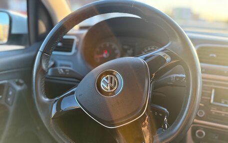 Volkswagen Polo VI (EU Market), 2016 год, 1 080 000 рублей, 18 фотография