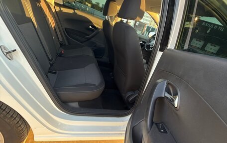 Volkswagen Polo VI (EU Market), 2016 год, 1 080 000 рублей, 20 фотография