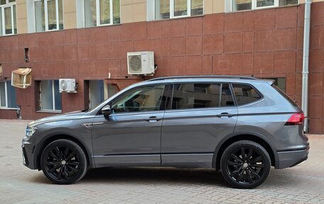 Volkswagen Tiguan II, 2020 год, 3 190 000 рублей, 5 фотография