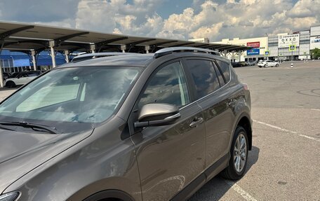 Toyota RAV4, 2018 год, 2 275 000 рублей, 9 фотография