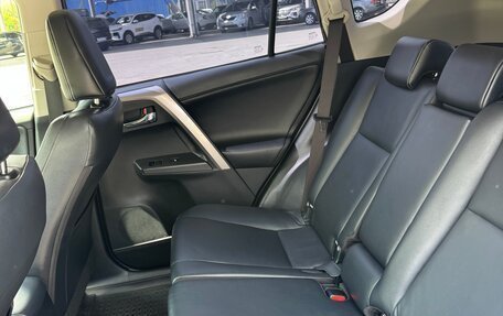 Toyota RAV4, 2018 год, 2 275 000 рублей, 17 фотография