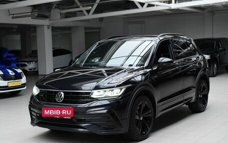 Volkswagen Tiguan II, 2020 год, 3 650 000 рублей, 3 фотография