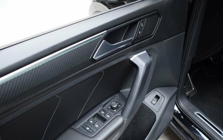 Volkswagen Tiguan II, 2020 год, 3 650 000 рублей, 17 фотография