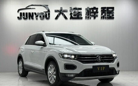 Volkswagen T-Roc I, 2023 год, 1 599 004 рублей, 3 фотография