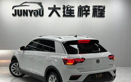 Volkswagen T-Roc I, 2023 год, 1 599 004 рублей, 5 фотография