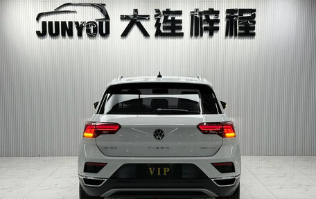 Volkswagen T-Roc I, 2023 год, 1 599 004 рублей, 6 фотография