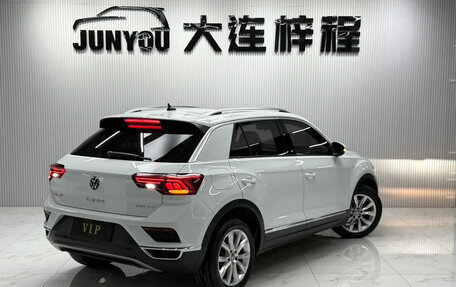 Volkswagen T-Roc I, 2023 год, 1 599 004 рублей, 7 фотография