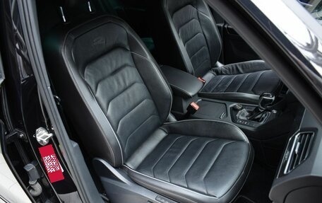 Volkswagen Tiguan II, 2020 год, 3 650 000 рублей, 21 фотография