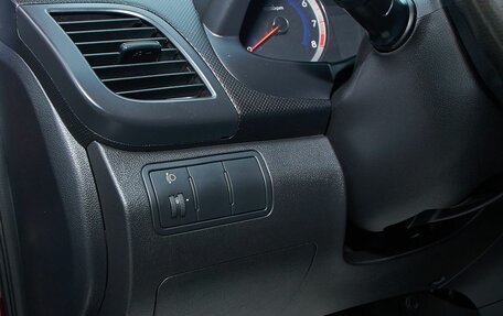 Hyundai Solaris II рестайлинг, 2013 год, 819 000 рублей, 13 фотография
