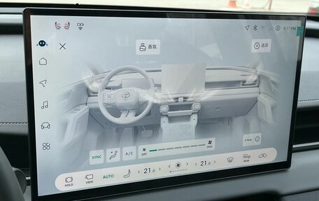 Toyota RAV4, 2026 год, 4 359 000 рублей, 21 фотография