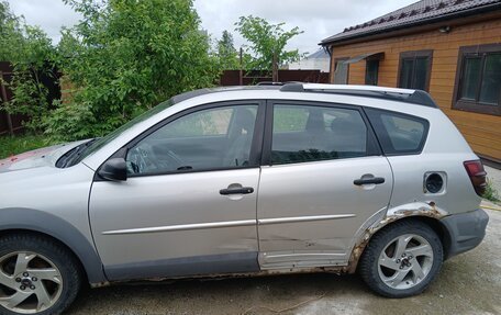 Pontiac Vibe II, 2004 год, 310 000 рублей, 2 фотография