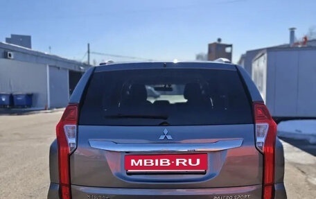 Mitsubishi Pajero Sport III рестайлинг, 2017 год, 2 780 000 рублей, 3 фотография