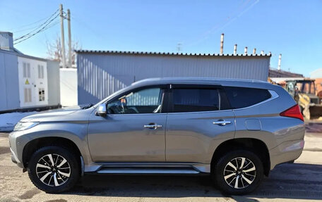 Mitsubishi Pajero Sport III рестайлинг, 2017 год, 2 780 000 рублей, 7 фотография